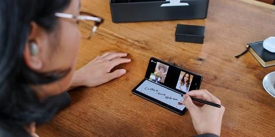  Samsung Klapphandy
