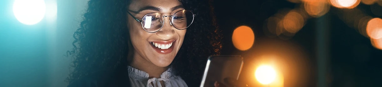 Google Pixel 7a vs. Pixel 7(© Adobe Stock – Angelo/peopleimages.com)
Google Pixel 7a vs. Pixel 7